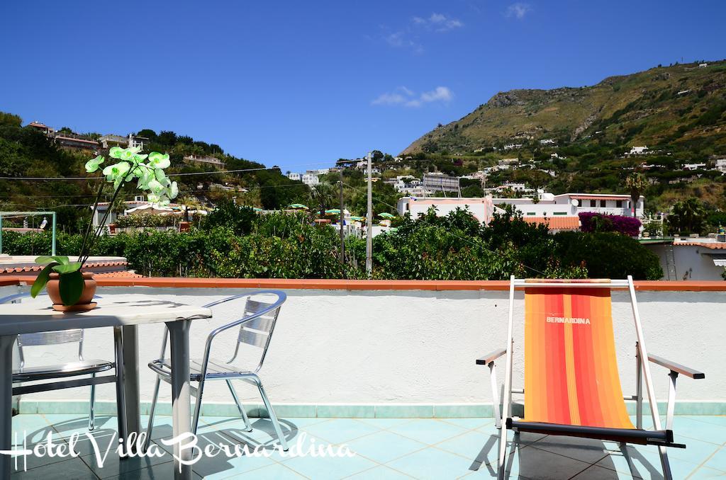 Hotel Villa Bernardina Forio di Ischia Szoba fotó